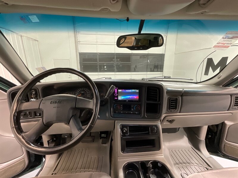 2003 GMC Yukon XL 2500 SLE 4X4 / 6.0L V8 / 1-OWNER / LIFTED  / BRAND NEW TIRES / Backup Camera / 3RD ROW SEAT / ZERO RUST - Photo 39 - Gladstone, OR 97027