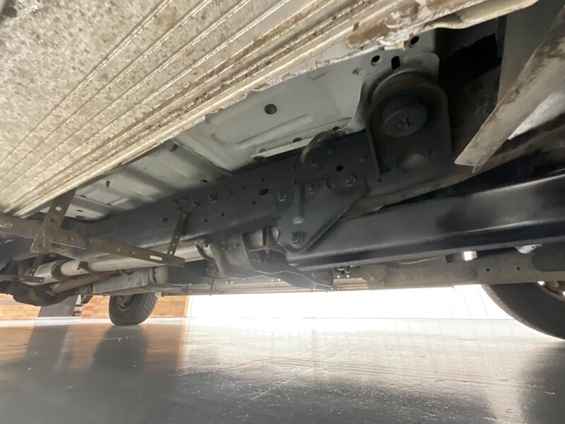 1999 Ford F-250 XLT 7.3L DIESEL / 6-SPEED MANUAL / 146k MILES / LOCAL TRUCK w. ZERO RUST / LONG BED - Photo 50 - Gladstone, OR 97027