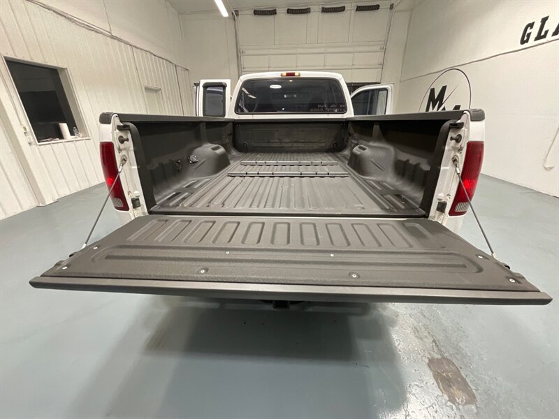 1999 Ford F-250 XLT 7.3L DIESEL / 6-SPEED MANUAL / 146k MILES / LOCAL TRUCK w. ZERO RUST / LONG BED - Photo 11 - Gladstone, OR 97027