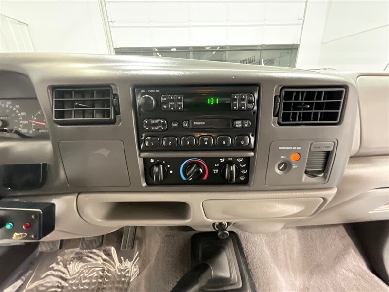 1999 Ford F-250 XLT 7.3L DIESEL / 6-SPEED MANUAL / 146k MILES / LOCAL TRUCK w. ZERO RUST / LONG BED - Photo 19 - Gladstone, OR 97027