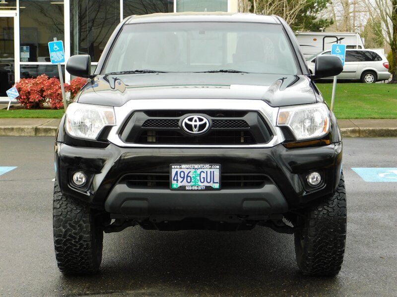 2014 Toyota Tacoma SR5 / 4X4 / Navigation / 1-OWNER / LIFTED