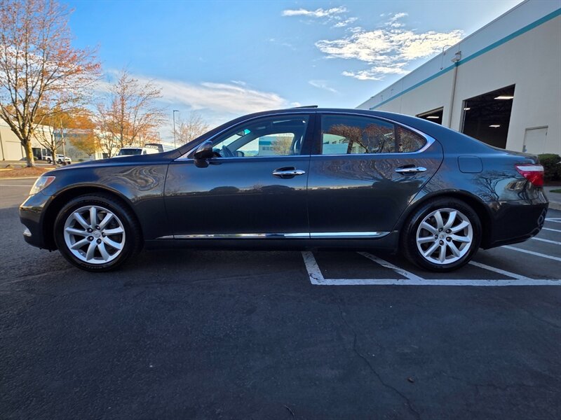2008 Lexus LS 4.6L V8 / LUXURY Sedan / Navigation / Camera  / Heated and Cooled Leather / Park Sensors / FULLY LOADED / 1 Owner / Always Serviced At Lexus - Photo 3 - Portland, OR 97217