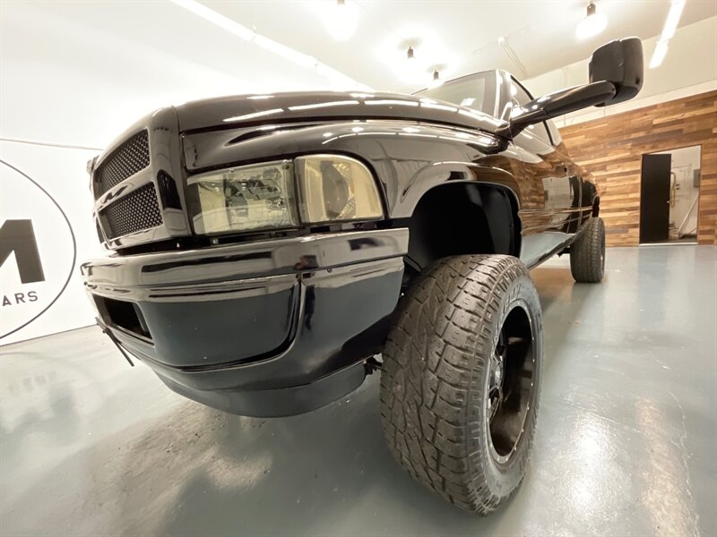 1999 Dodge Ram 2500 Laramie SLT 4x4 / 5.9L DIESEL / LIFTED/ 100k MILES / LOCAL w. ZERO RUST - Photo 48 - Gladstone, OR 97027