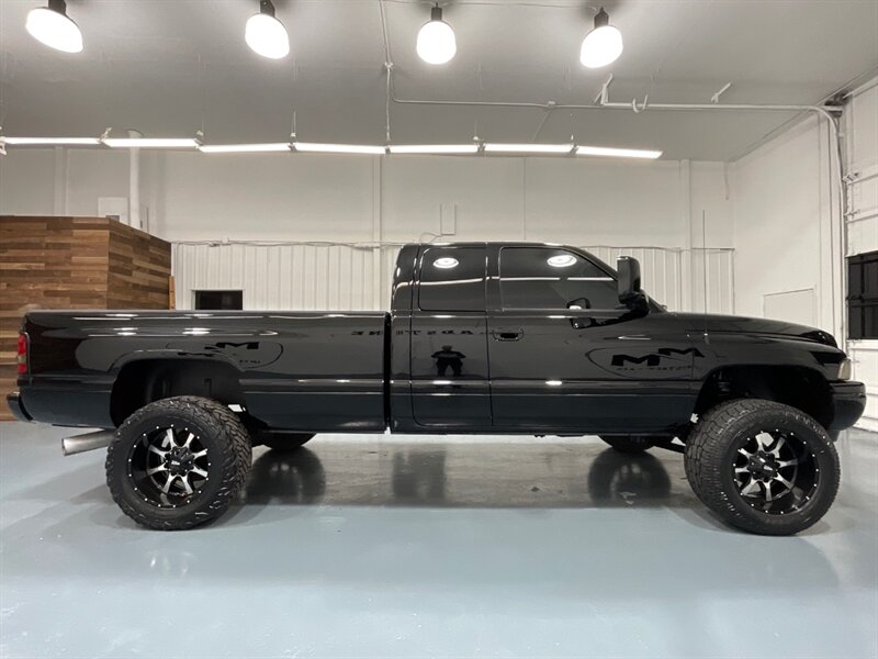 1999 Dodge Ram 2500 Laramie SLT 4x4 / 5.9L DIESEL / LIFTED/ 100k MILES / LOCAL w. ZERO RUST - Photo 4 - Gladstone, OR 97027