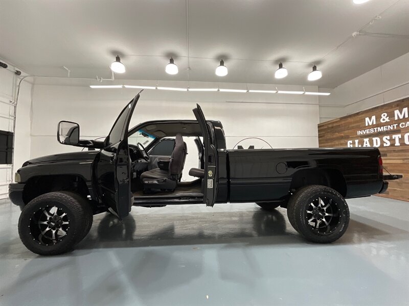 1999 Dodge Ram 2500 Laramie SLT 4x4 / 5.9L DIESEL / LIFTED/ 100k MILES / LOCAL w. ZERO RUST - Photo 5 - Gladstone, OR 97027