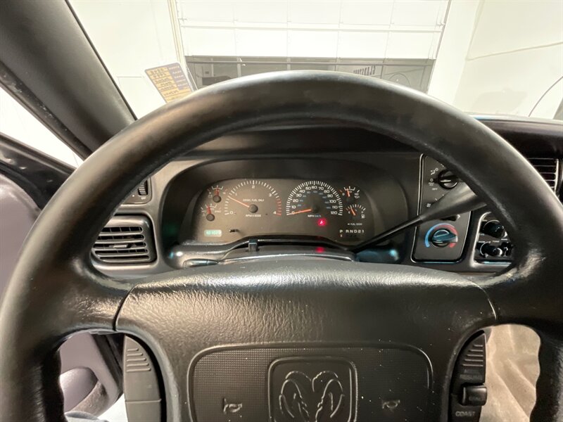 1999 Dodge Ram 2500 Laramie SLT 4x4 / 5.9L DIESEL / LIFTED/ 100k MILES / LOCAL w. ZERO RUST - Photo 43 - Gladstone, OR 97027