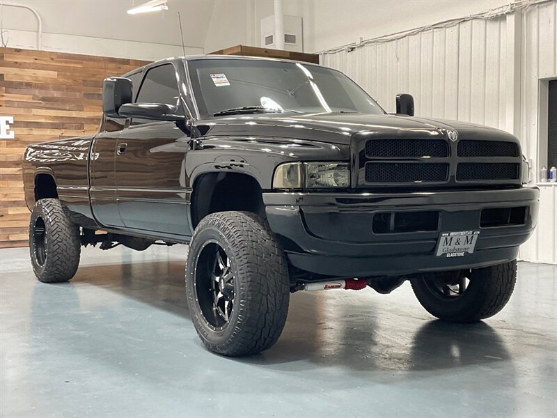 1999 Dodge Ram 2500 Laramie SLT 4x4 / 5.9L DIESEL / LIFTED/ 100k MILES / LOCAL w. ZERO RUST - Photo 32 - Gladstone, OR 97027