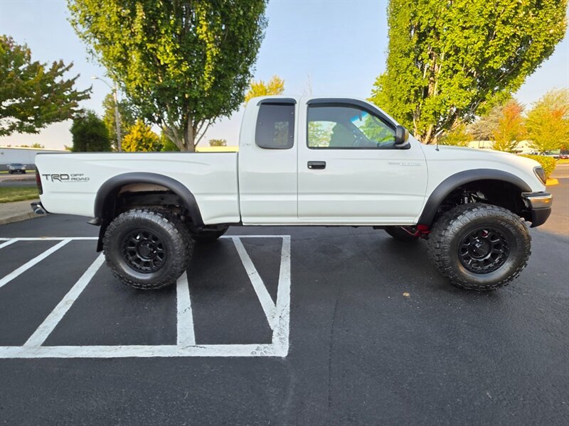 2003 Toyota Tacoma TRD SUPERCHARGED 4X4 /5 SPEED MANUAL / V6 / TRD OFF ROAD / LIFTED / BRAND NEW CLUTCH / 1-OWNER / 124K MILES - Photo 4 - Portland, OR 97217