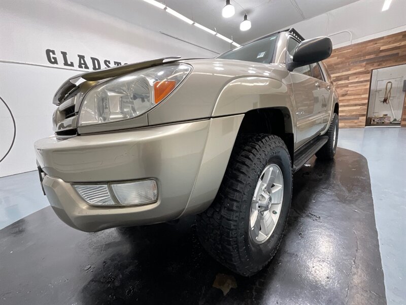 2004 Toyota 4Runner SR5 4X4 / 4.0L V6 / 3RD ROW SEAT / LIFTED  / ZERO RUST - Photo 33 - Gladstone, OR 97027