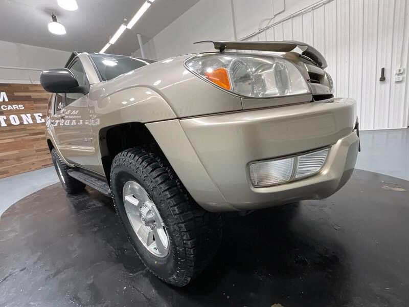 2004 Toyota 4Runner SR5 4X4 / 4.0L V6 / 3RD ROW SEAT / LIFTED  / ZERO RUST - Photo 34 - Gladstone, OR 97027