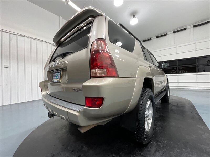 2004 Toyota 4Runner SR5 4X4 / 4.0L V6 / 3RD ROW SEAT / LIFTED  / ZERO RUST - Photo 31 - Gladstone, OR 97027