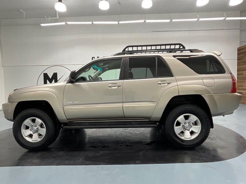 2004 Toyota 4Runner SR5 4X4 / 4.0L V6 / 3RD ROW SEAT / LIFTED  / ZERO RUST - Photo 3 - Gladstone, OR 97027