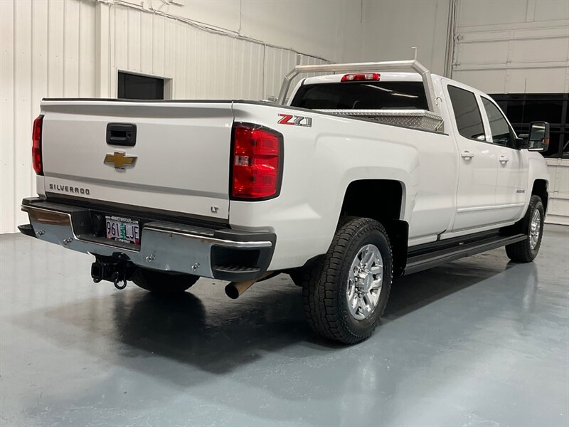 2019 Chevrolet Silverado 3500 LT Crew Cab 4X4 / 6.0L V8 GAS/ Z71 OFFRD / 1-OWNER  / LONG BED - Photo 7 - Gladstone, OR 97027