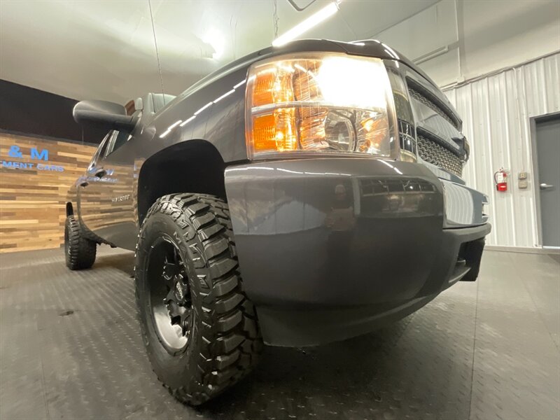 2010 Chevrolet Silverado 1500 LS Crew Cab 4X4 / 4.8L V8 / BRAND NEW MUD TIRES   - Photo 10 - Gladstone, OR 97027