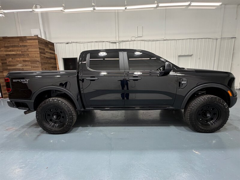 2025 Ford Ranger XLT 4X4 LIFTED w. ONLY 9,000 MILES / ZERO RUST / Navigation & Backup Camera / Power Sliding rear window - Photo 4 - Gladstone, OR 97027