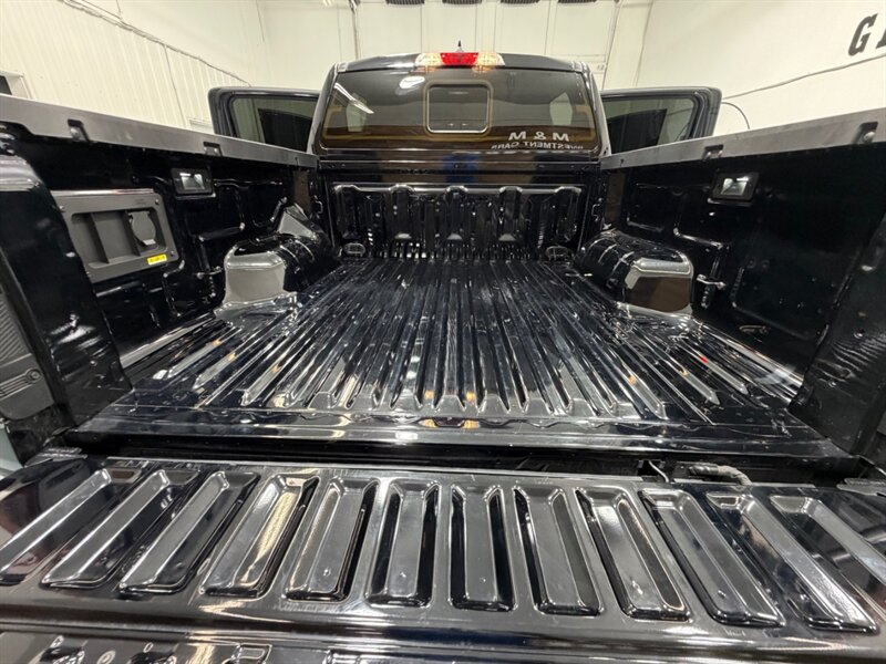 2025 Ford Ranger XLT 4X4 LIFTED w. ONLY 9,000 MILES / ZERO RUST / Navigation & Backup Camera / Power Sliding rear window - Photo 11 - Gladstone, OR 97027