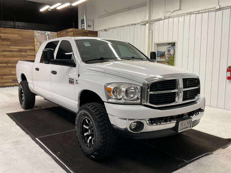 2007 Dodge Ram 2500 SLT MEGA CAB  4X4 / 6.7L DIESEL / 6-SPEED MANUAL  / LIFTED w. NEW WHEELS & TIRES - Photo 2 - Gladstone, OR 97027