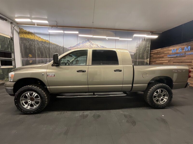 2008 Dodge Ram 2500 SXT MEGACAB 4X4 / 6.7L CUMMINS DIESEL  6.7L CUMMINS DIESEL / NEW 35 " MUD TIRES - Photo 26 - Gladstone, OR 97027