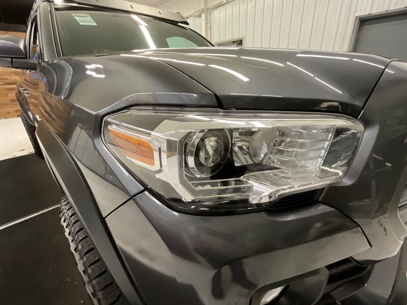 2021 Toyota Tacoma TRD Off-Road 4X4 / 1-OWNER / NEW LIFT KIT / RACK  / NEW LIFT & NEW WHEELS & TIRES / 22K MILES - Photo 27 - Gladstone, OR 97027