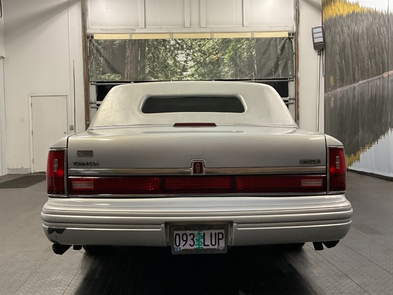 1993 Lincoln Town Car Executive Limousine   - Photo 6 - Gladstone, OR 97027