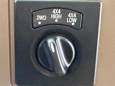 1999 Ford F-250 Super Duty XLT 4X4 / 5.4L V8 / Long Bed /ZERO RUST  / LOW MILES - Photo 21 - Gladstone, OR 97027