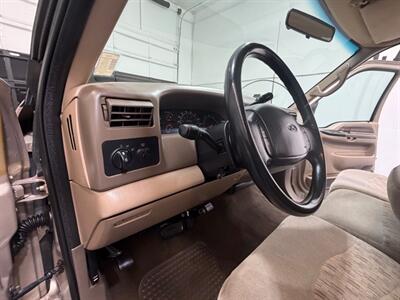 1999 Ford F-250 Super Duty XLT 4X4 / 5.4L V8 / Long Bed /ZERO RUST  / LOW MILES - Photo 36 - Gladstone, OR 97027