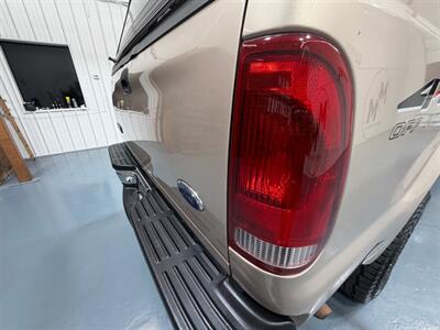 1999 Ford F-250 Super Duty XLT 4X4 / 5.4L V8 / Long Bed /ZERO RUST  / LOW MILES - Photo 28 - Gladstone, OR 97027