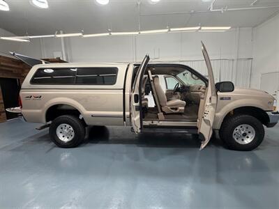 1999 Ford F-250 Super Duty XLT 4X4 / 5.4L V8 / Long Bed /ZERO RUST  / LOW MILES - Photo 12 - Gladstone, OR 97027