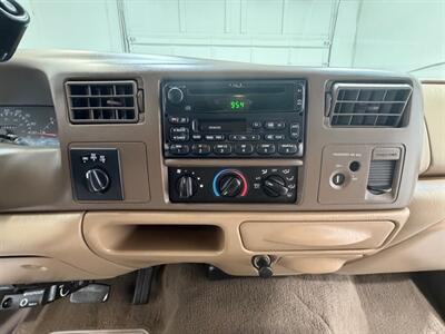 1999 Ford F-250 Super Duty XLT 4X4 / 5.4L V8 / Long Bed /ZERO RUST  / LOW MILES - Photo 20 - Gladstone, OR 97027