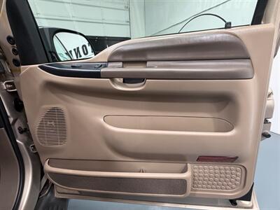 1999 Ford F-250 Super Duty XLT 4X4 / 5.4L V8 / Long Bed /ZERO RUST  / LOW MILES - Photo 33 - Gladstone, OR 97027