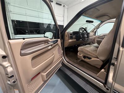 1999 Ford F-250 Super Duty XLT 4X4 / 5.4L V8 / Long Bed /ZERO RUST  / LOW MILES - Photo 31 - Gladstone, OR 97027