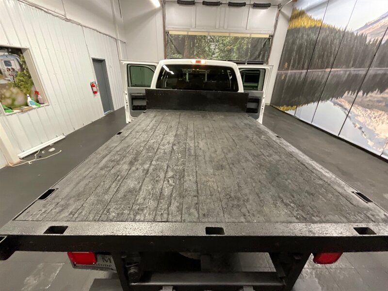 2012 Ford F-350 XLT Crew Cab 4X4 / 6.2L V8 GAS / FLAT BED / CLEAN  BRAND NEW TIRES / 1-TON / FLAT BED / CLEAN TRUCK - Photo 21 - Gladstone, OR 97027