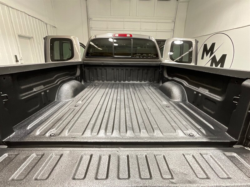 2006 Toyota Tundra SR5 Access Cab 4dr / 4.0 V6 / ZERO RUST /68K MILES  / BRAND NEW TIRES / Spray in bed liner / Towing Pkg - Photo 10 - Gladstone, OR 97027