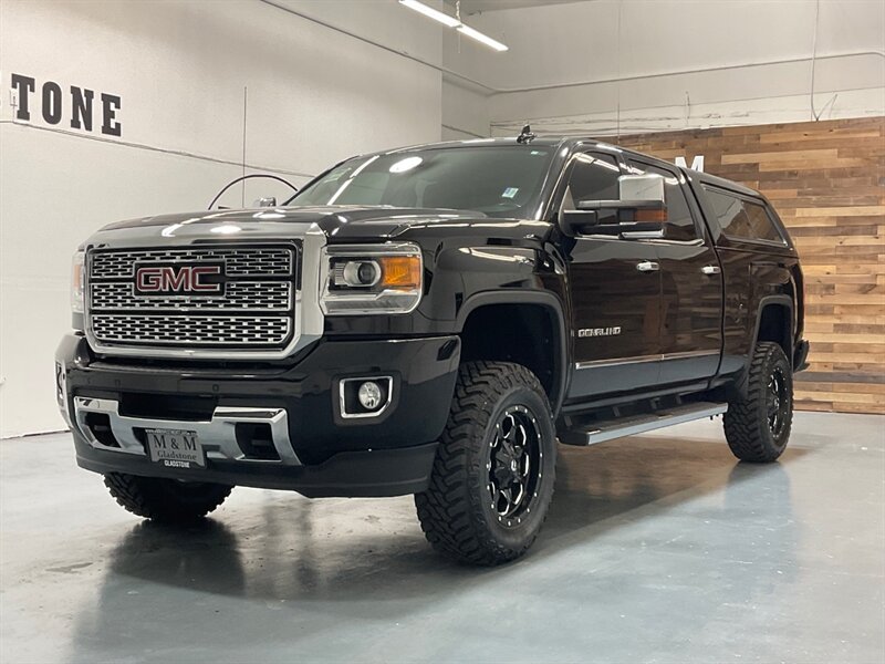 2018 GMC Sierra 2500 Denali Crew Cab 4X4 / 6.0L V8 GAS / NEW TIRES  /LOCAL OREGON TRUCK / ZERO RUST /Leather Heated Seats / Navigation - Photo 68 - Gladstone, OR 97027