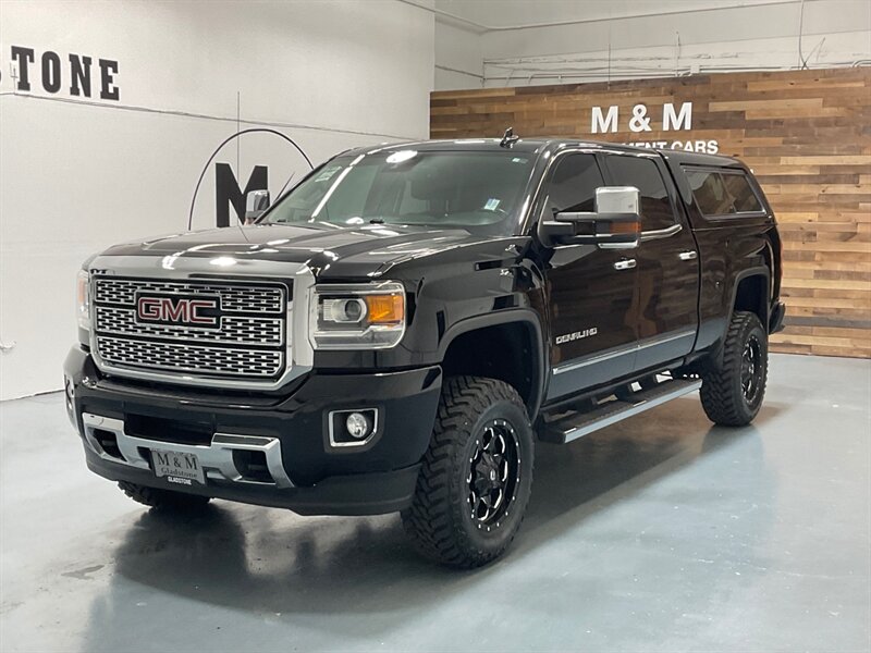 2018 GMC Sierra 2500 Denali Crew Cab 4X4 / 6.0L V8 GAS / NEW TIRES  /LOCAL OREGON TRUCK / ZERO RUST /Leather Heated Seats / Navigation - Photo 46 - Gladstone, OR 97027