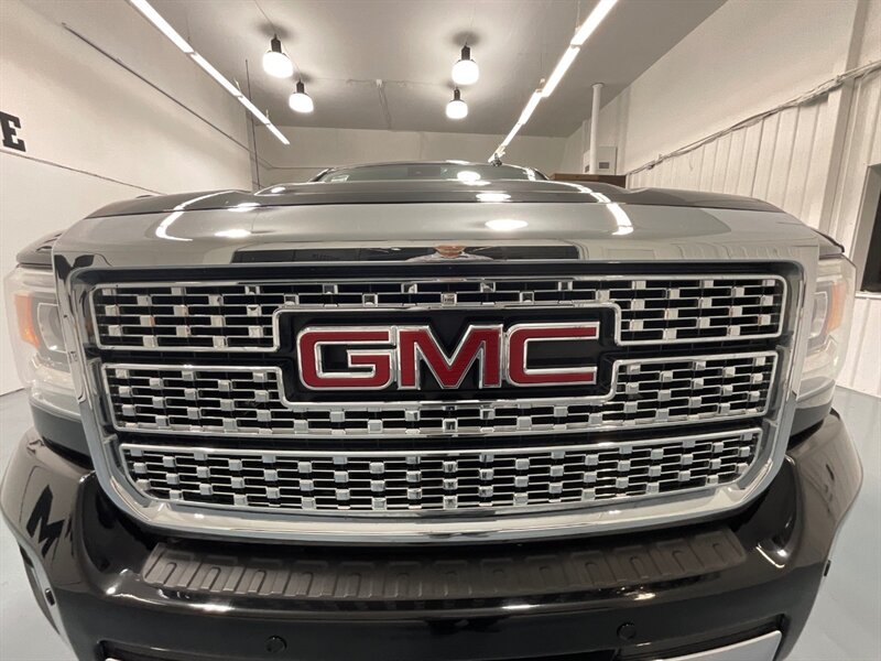 2018 GMC Sierra 2500 Denali Crew Cab 4X4 / 6.0L V8 GAS / NEW TIRES  /LOCAL OREGON TRUCK / ZERO RUST /Leather Heated Seats / Navigation - Photo 48 - Gladstone, OR 97027