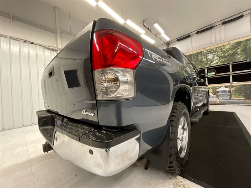 2007 Toyota Tundra Limited CrewMax 4X4 / 5.7L V8 / Leather / NEW TIRE  / Leather & Heated Seats / Sunroof / LOCAL TRUCK / RUST FREE - Photo 26 - Gladstone, OR 97027