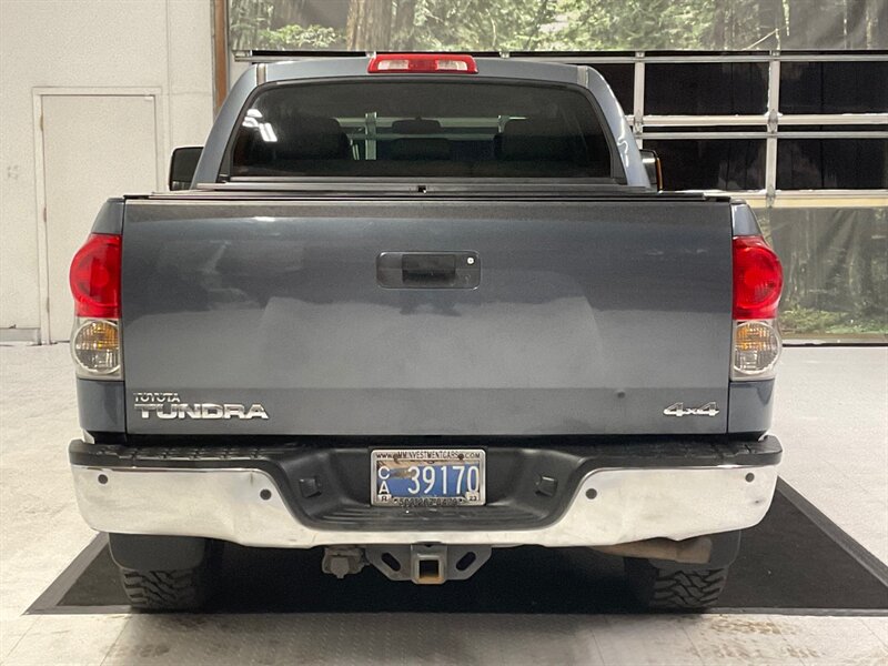 2007 Toyota Tundra Limited CrewMax 4X4 / 5.7L V8 / Leather / NEW TIRE  / Leather & Heated Seats / Sunroof / LOCAL TRUCK / RUST FREE - Photo 6 - Gladstone, OR 97027