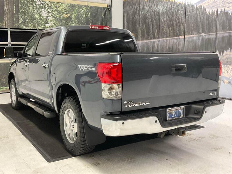 2007 Toyota Tundra Limited CrewMax 4X4 / 5.7L V8 / Leather / NEW TIRE  / Leather & Heated Seats / Sunroof / LOCAL TRUCK / RUST FREE - Photo 7 - Gladstone, OR 97027