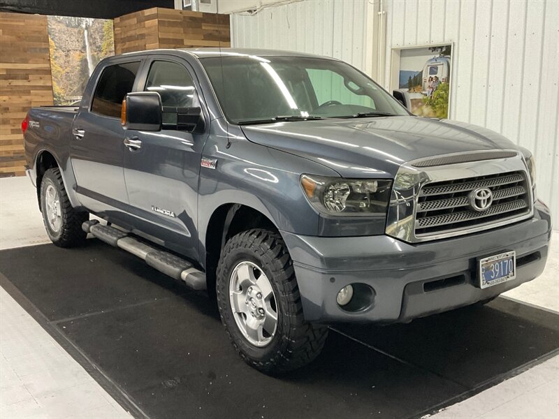 2007 Toyota Tundra Limited CrewMax 4X4 / 5.7L V8 / Leather / NEW TIRE  / Leather & Heated Seats / Sunroof / LOCAL TRUCK / RUST FREE - Photo 2 - Gladstone, OR 97027