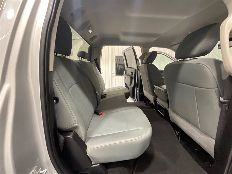 2016 RAM 3500 Tradesman 4X4 6.7L CUMMINS DIESEL /DUALLY /1-OWNER /ZERO RUST / LONG BED - Photo 14 - Gladstone, OR 97027