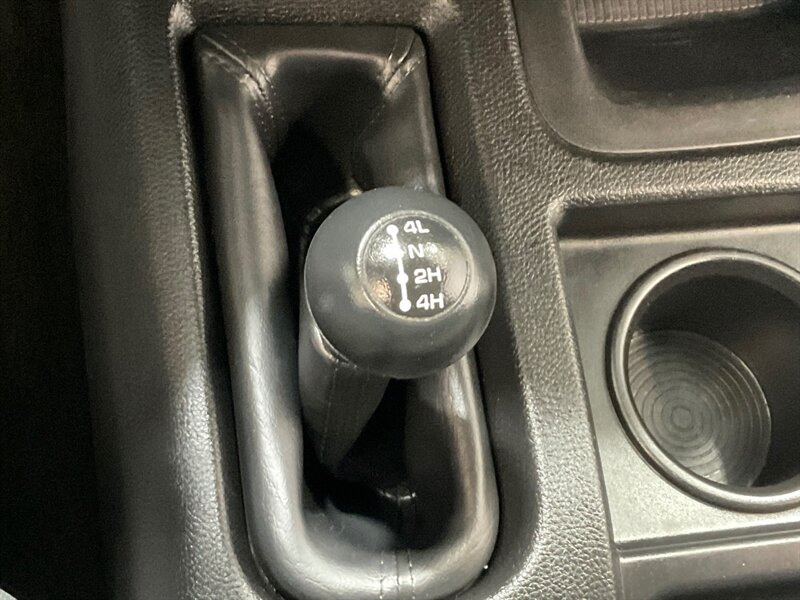 2016 RAM 3500 Tradesman 4X4 6.7L CUMMINS DIESEL /DUALLY /1-OWNER /ZERO RUST / LONG BED - Photo 19 - Gladstone, OR 97027