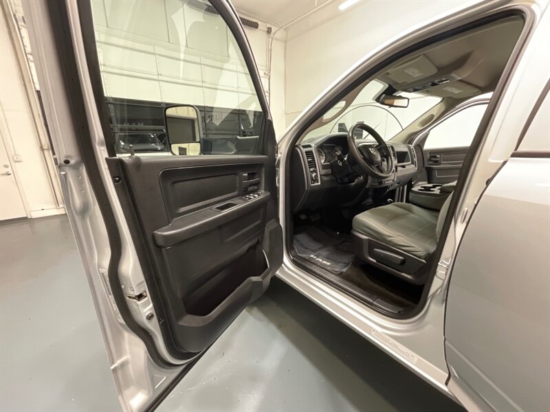 2016 RAM 3500 Tradesman 4X4 6.7L CUMMINS DIESEL /DUALLY /1-OWNER /ZERO RUST / LONG BED - Photo 31 - Gladstone, OR 97027