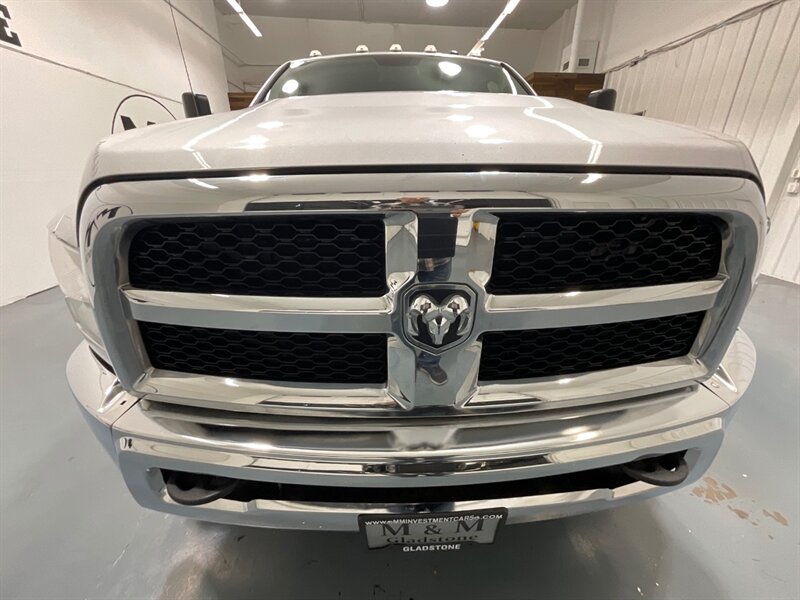 2016 RAM 3500 Tradesman 4X4 6.7L CUMMINS DIESEL /DUALLY /1-OWNER /ZERO RUST / LONG BED - Photo 30 - Gladstone, OR 97027