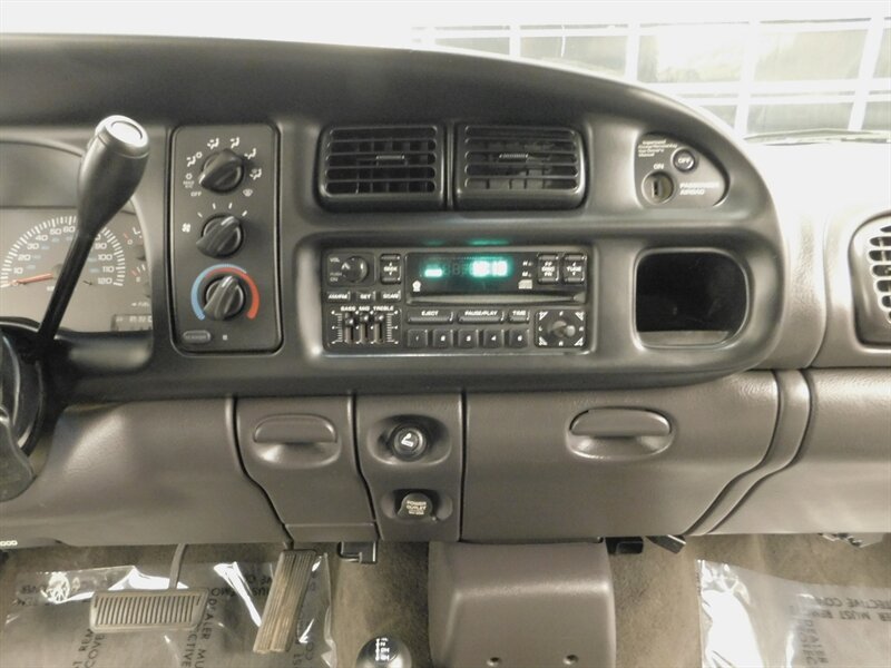 2001 Dodge Ram 2500 SLT Laramie 4dr Quad   - Photo 19 - Gladstone, OR 97027