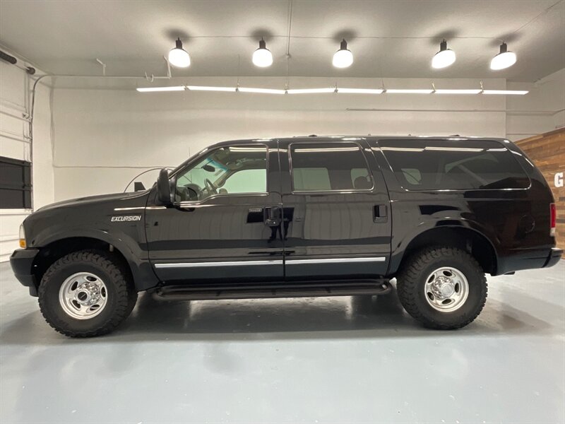 2001 Ford Excursion Limited 4X4 / 7.3L DIESEL / Leather Heated Seats  / ZERO RUST / NO MODIFICATION / Beautiful Condition - Photo 3 - Gladstone, OR 97027