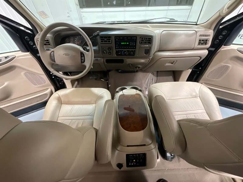 2001 Ford Excursion Limited 4X4 / 7.3L DIESEL / Leather Heated Seats  / ZERO RUST / NO MODIFICATION / Beautiful Condition - Photo 45 - Gladstone, OR 97027