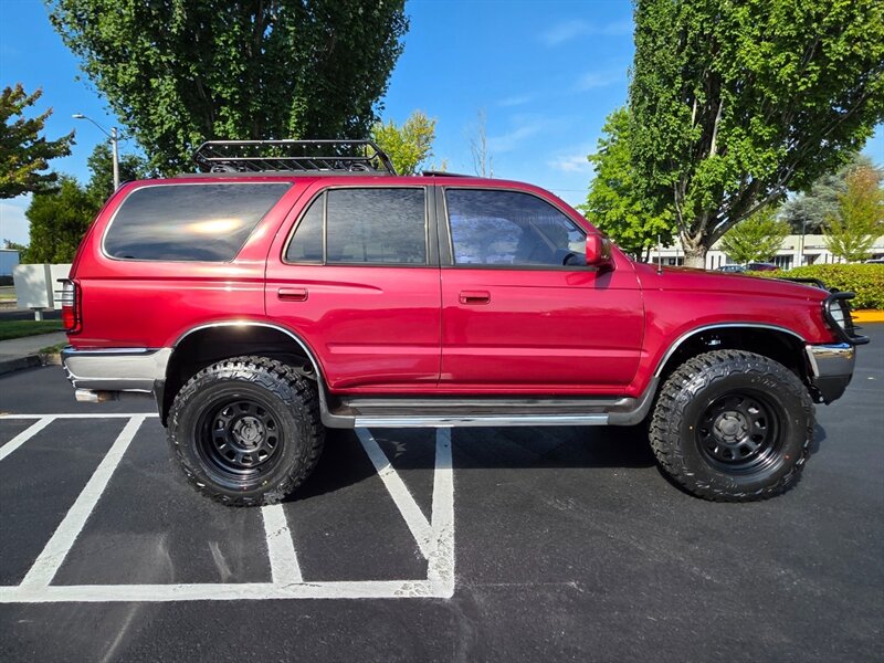 1997 Toyota 4Runner 4X4 / 5-SPEED MANUAL / NEW TIMING BELT / LIFTED  / V6 3.4L / SUNROOF / NEW TIRES / LOCAL - Photo 4 - Portland, OR 97217