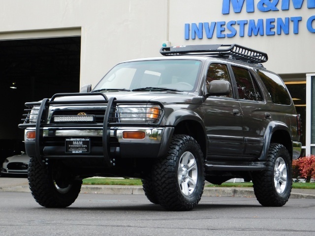 1998 Toyota 4Runner Limited / 4X4 / V6 3.4L / LIFTED / LOW MILES !!!   - Photo 43 - Portland, OR 97217