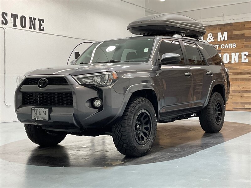 2017 Toyota 4Runner SR5 4X4 / V6 / 1-OWNER LOCAL / 82K MILES   - Photo 59 - Gladstone, OR 97027